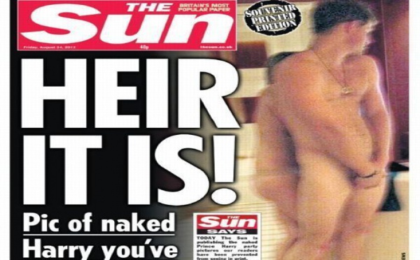 The Sun défie Buckingham et publie des photos de Harry nu