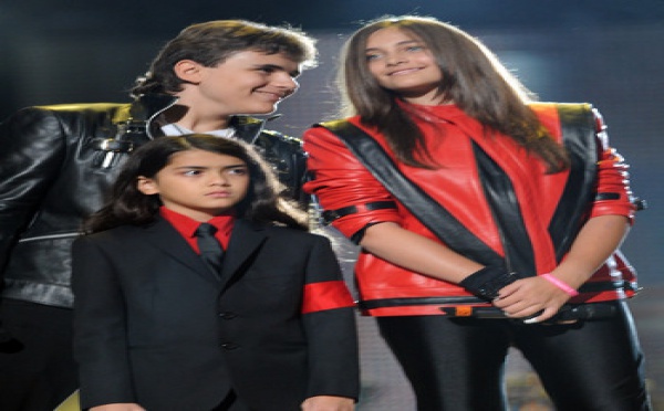 Michael Jackson : ses enfants visitent sa maison d'enfance