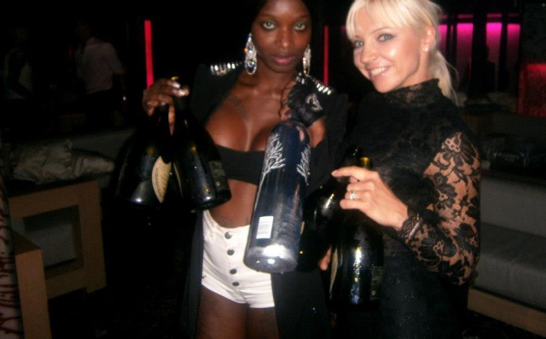 Iman de Chanel toujours aussi sexy et provocatrice