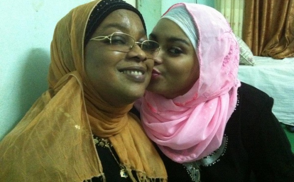 Thioro Balbaki et sa maman en mode voilée