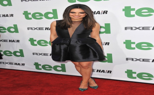 Mila Kunis emménage chez Ashton Kutcher !