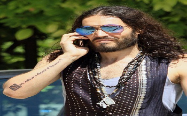 Russell Brand enchaine les conquêtes