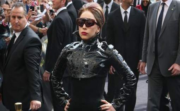 Lady Gaga "Ce que pense le pape de l'homosexualité n'intéresse personne"