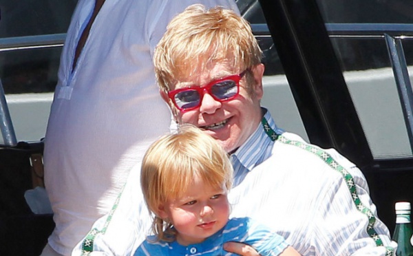 Elton John craint pour la vie de son fils