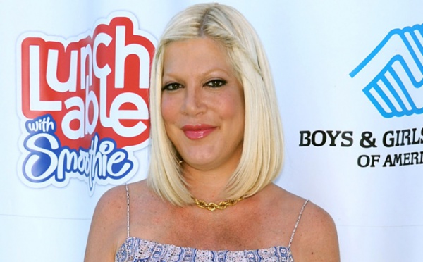 Tori Spelling est enfin sortie de l’hôpital