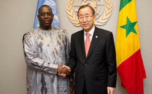 La poignée de main entre Macky Sall et Ban Ki Moon