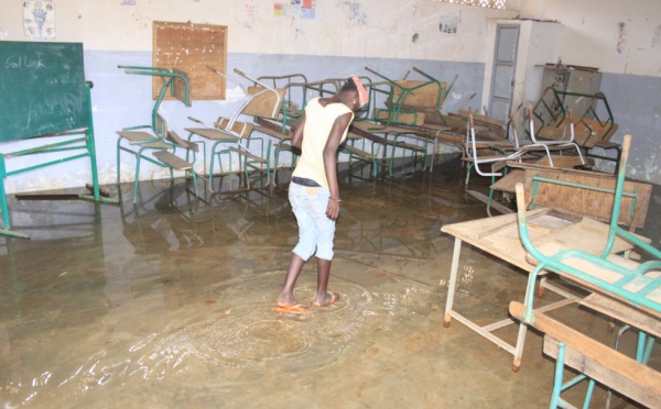 Yeumbeul: Des salles de classes envahies par les eaux 