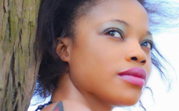 Le mannequin Khady Bâ étale son charme