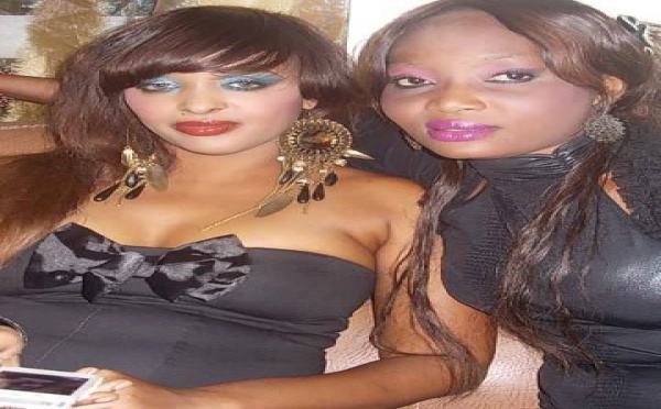 La "bombe" Awa Fall avec sa copine
