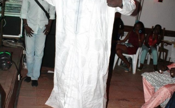 Mbaye Sène, Quand boite de nuit  rime avec boubou traditionnel