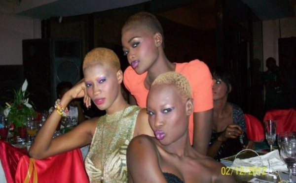Les mannequins Fleur, Marième Sy et Khady Cissé en mode bégué au Cameroun