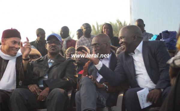 Karim Wade et Oumar Sarr rigolent, Madické Niang très concentré
