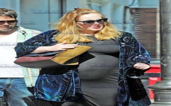 Adele devra payer une amende à cause de son fils