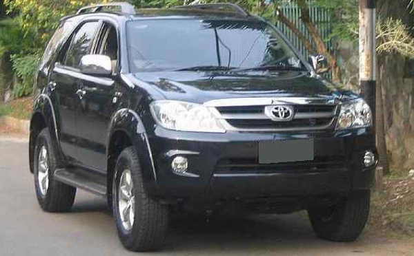 150 Véhicules « Toyota Fortuner » d’une valeur de 4 milliards fcfa aux députés après les passeports diplomatiques octroyés à leurs épouses