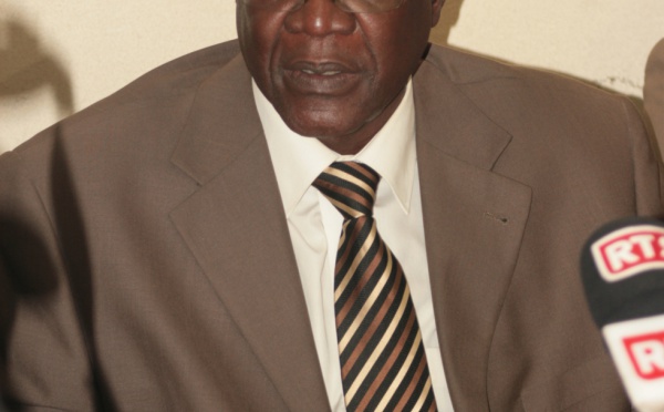 Voici Louis Thomas Ciss,  Directeur de la Bourse du Travail