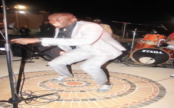 Pape Diouf bouge et fait bouger son public