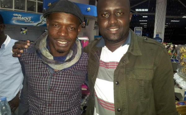 Le chanteur Pape et l’animateur Bouba de Zik fm en toute complicité