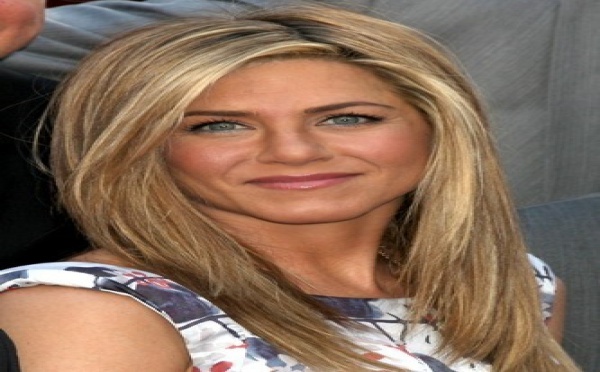 Jennifer Aniston prend la défense de Kim Kardashian