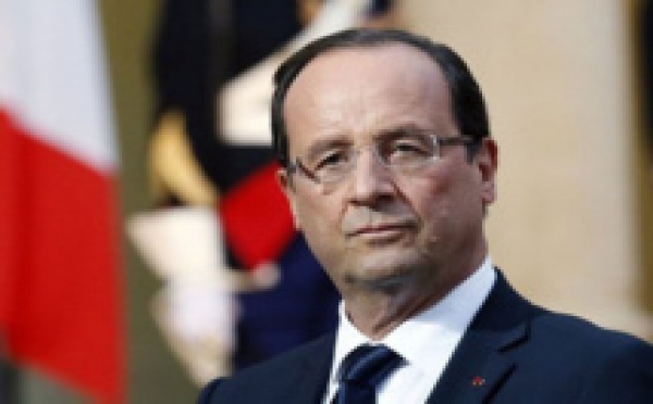 Au Mali, François Hollande a reçu un chameau