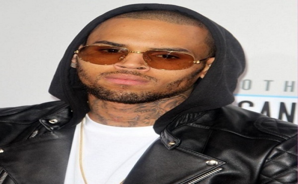 Chris Brown a les larmes aux yeux à cause de Rihanna et Karrueche