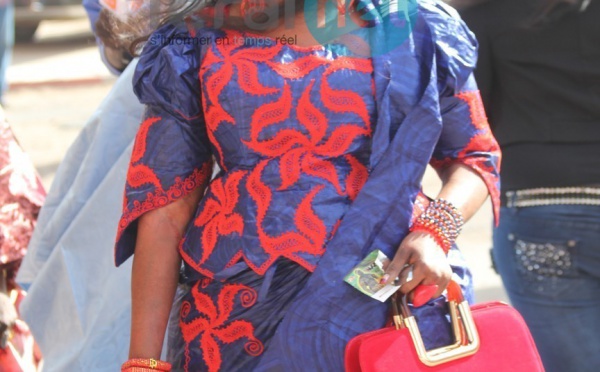 Oumy Gaye, la Miss Jongoma 2012 parmi les amatrices Vip de la lutte