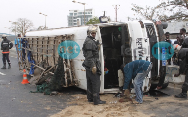 Les images exclusives de l'accident survenu sur l'avenue Cheikh Anta Diop de Dakar