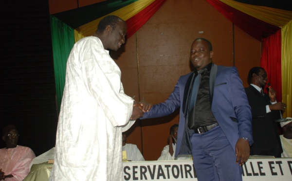 L'animateur Mamadou Ndoye Bane honoré par l'Ong "Jamra"
