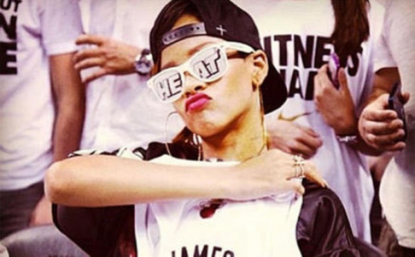 Rihanna réagit avec humour aux insultes d’une actrice sur Twitter: Sa riposte pleine d’esprit