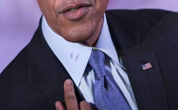 [Regardez!] Du rouge à lèvres sur le col de sa chemise: Obama s'explique
