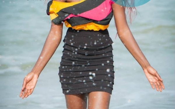 Une Lissa belle et sexy en mode shooting à la plage