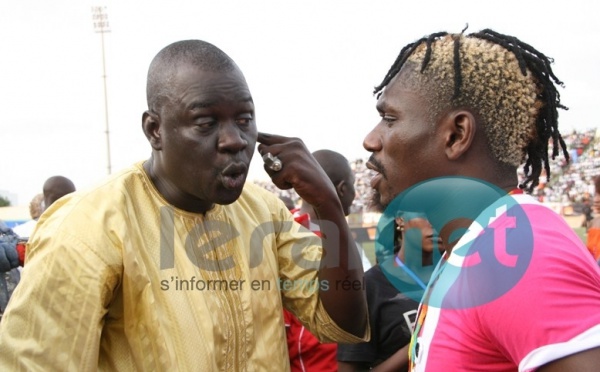 Lamine Samba en pleine discussion avec Pape Thiopet