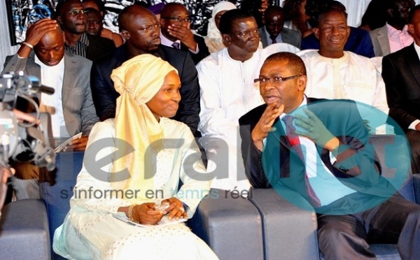 Youssou Ndour en pleine discussion avec Collé Sow Ardo