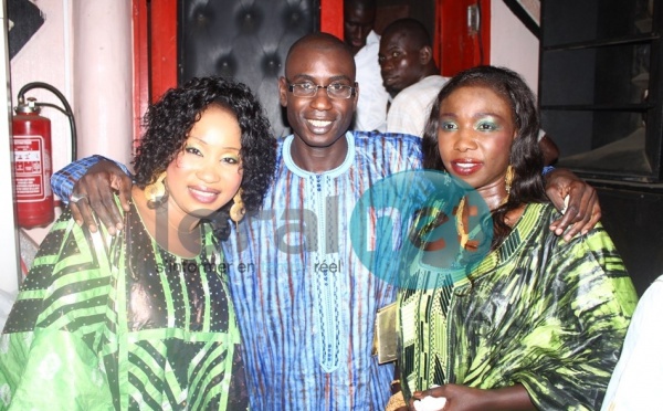 Mouhamadou Bitèye de Walf Tv entre Soda Bousso et Maman Chérie