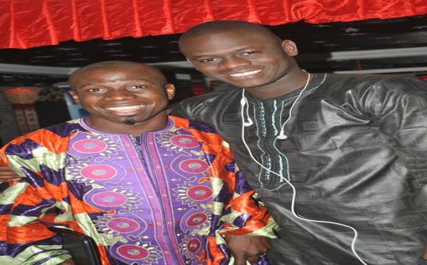 Djiby Dramé pose avec Omaro "mou Cheikh Béthio"