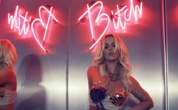 Britney porte du Marlies Dekkers dans son clip "Work Bitch"