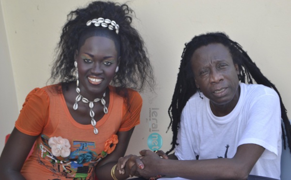 Ndèye Pétaw avec le chanteur Ouza Diallo