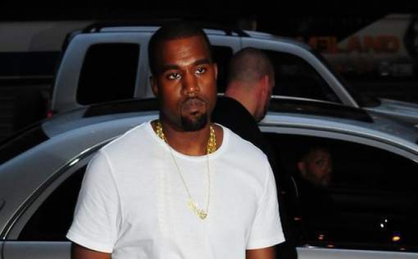 Kim Kardashian : Kanye West se prend pour la mariée !