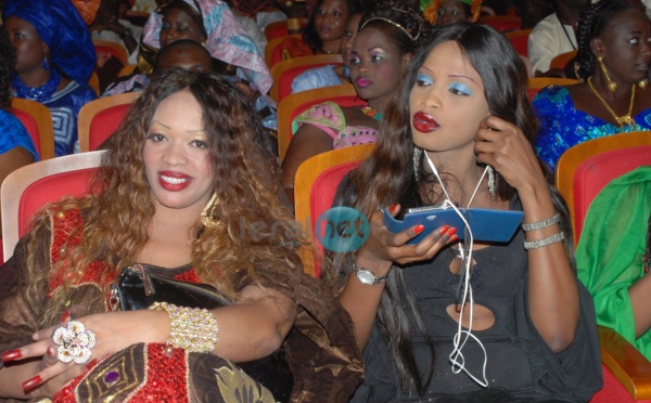 Annif de Baba Maal: Oumou Sow assise aux côtés de Mbathio Ndiaye