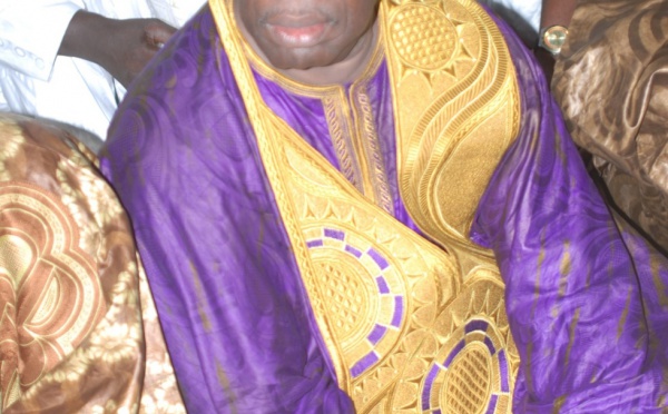 Le comédien Lamine Ndiaye très élégant