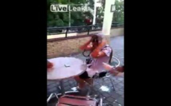 Vidéo: Après avoir découvert que sa copine le trompait. Regardez ce qu’il va faire