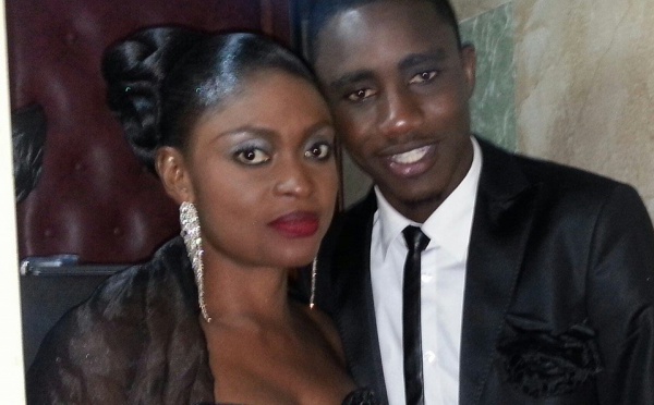 L'animatrice Ayni de la RTS avec Waly Seck !