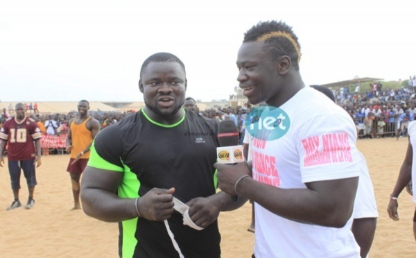 13 Photos - Baye Mandione est averti, Boy Niang 2 pète la forme !