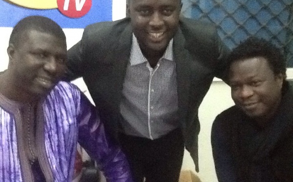 Fallou Dieng avec les animateurs Bouba et Salim