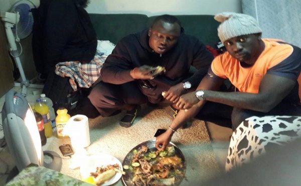 Modou Lô en mode "beug yapp" en Italie 