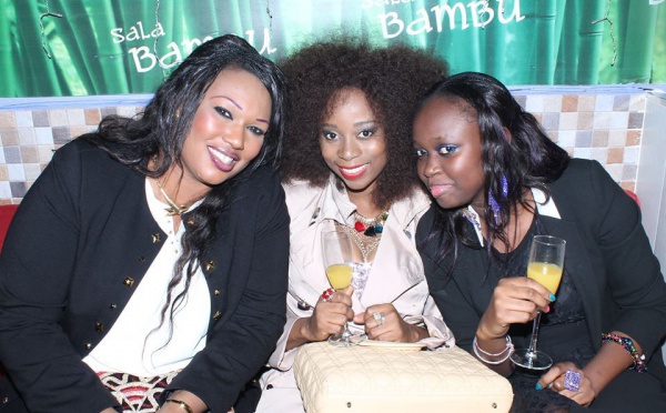 Adiouza en compagnie d'Africa Zota en Espagne