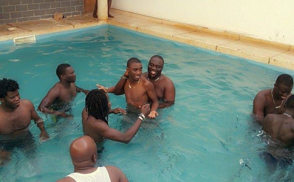 Waly Seck et ses amis en mode relax