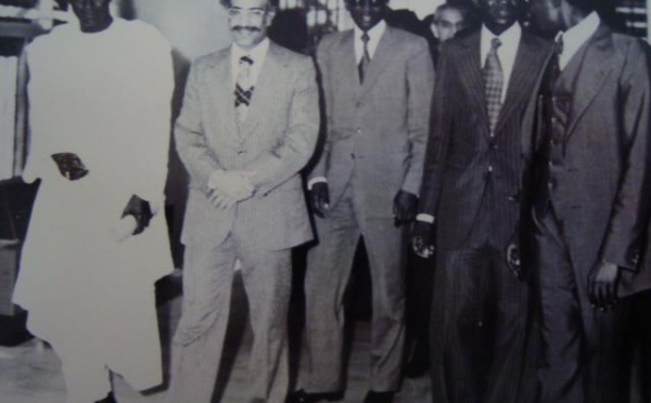 Souvenir 1975 - Inauguration de la banque sénégalo-koweïtienne fondée par Feu Ndiouga Kébé  