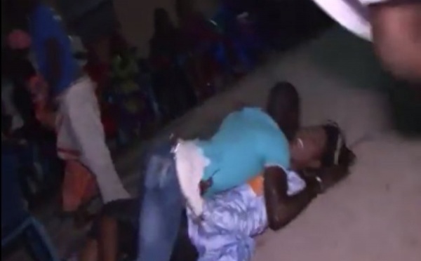 (Vidéo) Sabar chaud: elle finit au sol avec le batteur excité… Regardez