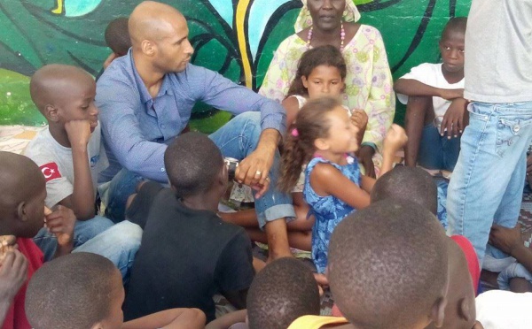 Diomansy Kamara et sa famille à l'Empire des enfants