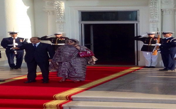 Le Président mauritanien Mohamed Ould Abdel Aziz et son épouse à la Maison Blanche